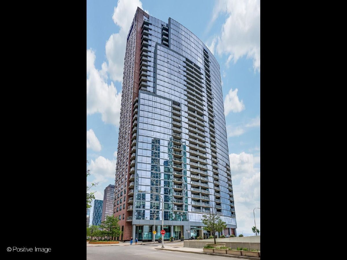  Sold Chicago Illinois, 450 Waterside