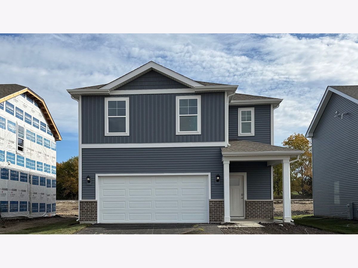 Homes & Condos & Townhomes For Sale Sonoma Trails Oswego Illinois, 2412 Semillon Street