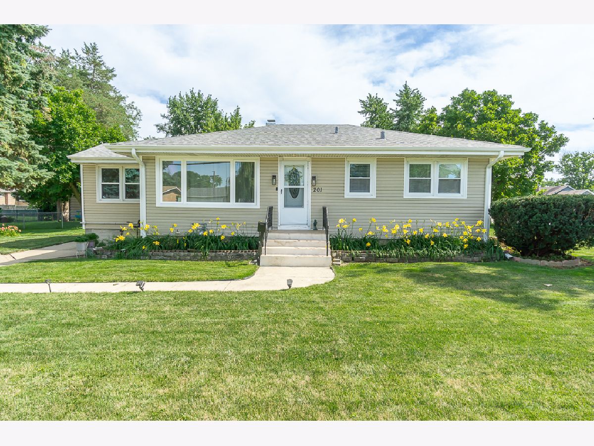  For Sale Addison Illinois, 201 Michigan Avenue