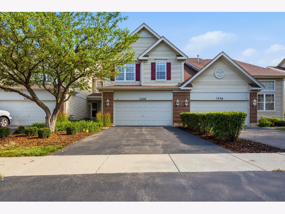  For Sale St Charles Illinois, 3332 Renard Lane