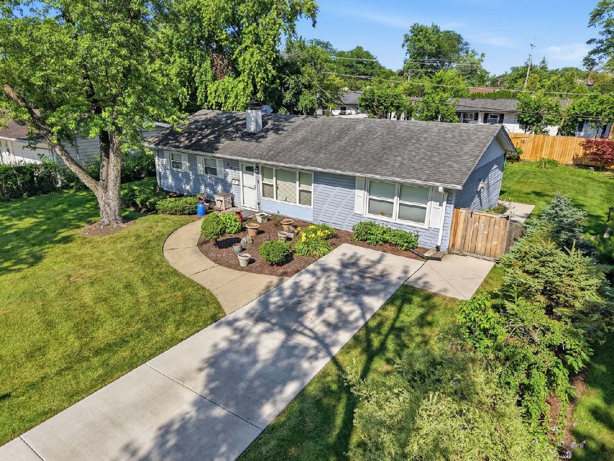  For Sale Glenview Illinois, 403 Hazelwood Lane