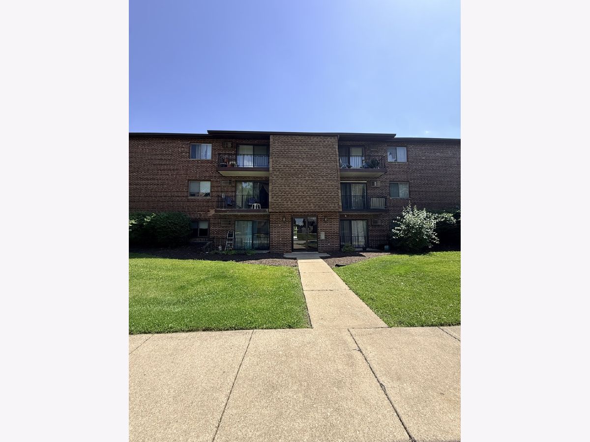 Rented Orland Park Illinois, 7435 Tiffany