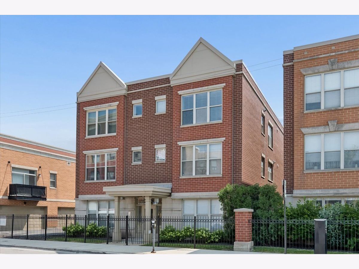 Townhomes & Condos & Homes For Sale North Town Village Chicago Illinois, 1341 Halsted Street