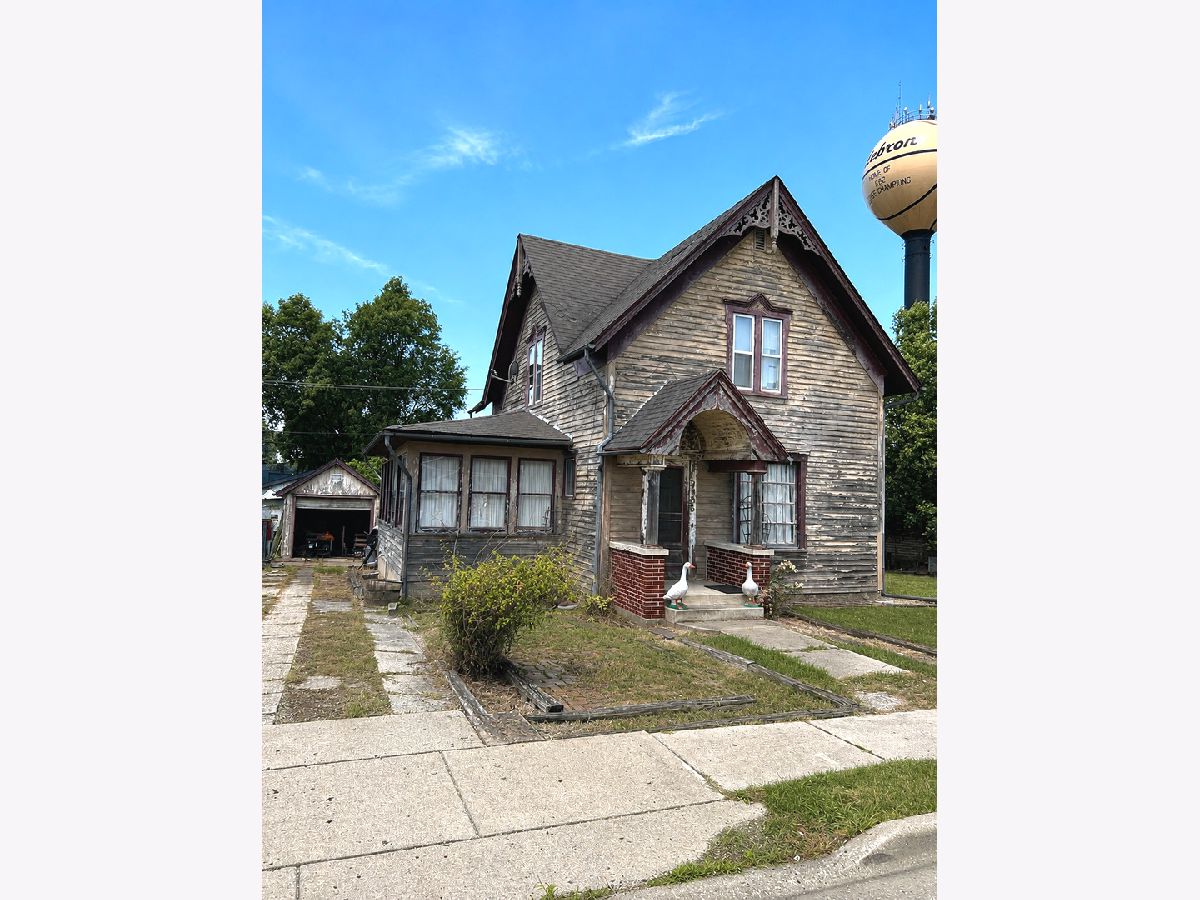  For Sale Hebron Illinois, 9905 Main Street