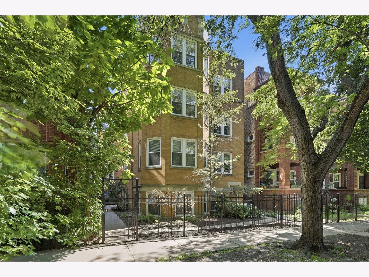  For Sale Chicago Illinois, 1733 Catalpa Avenue