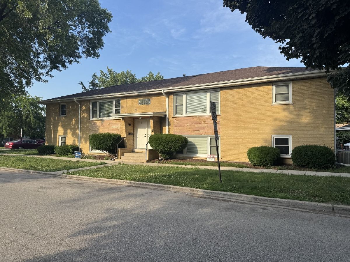 For Rent Lyons Illinois, 7233 38th