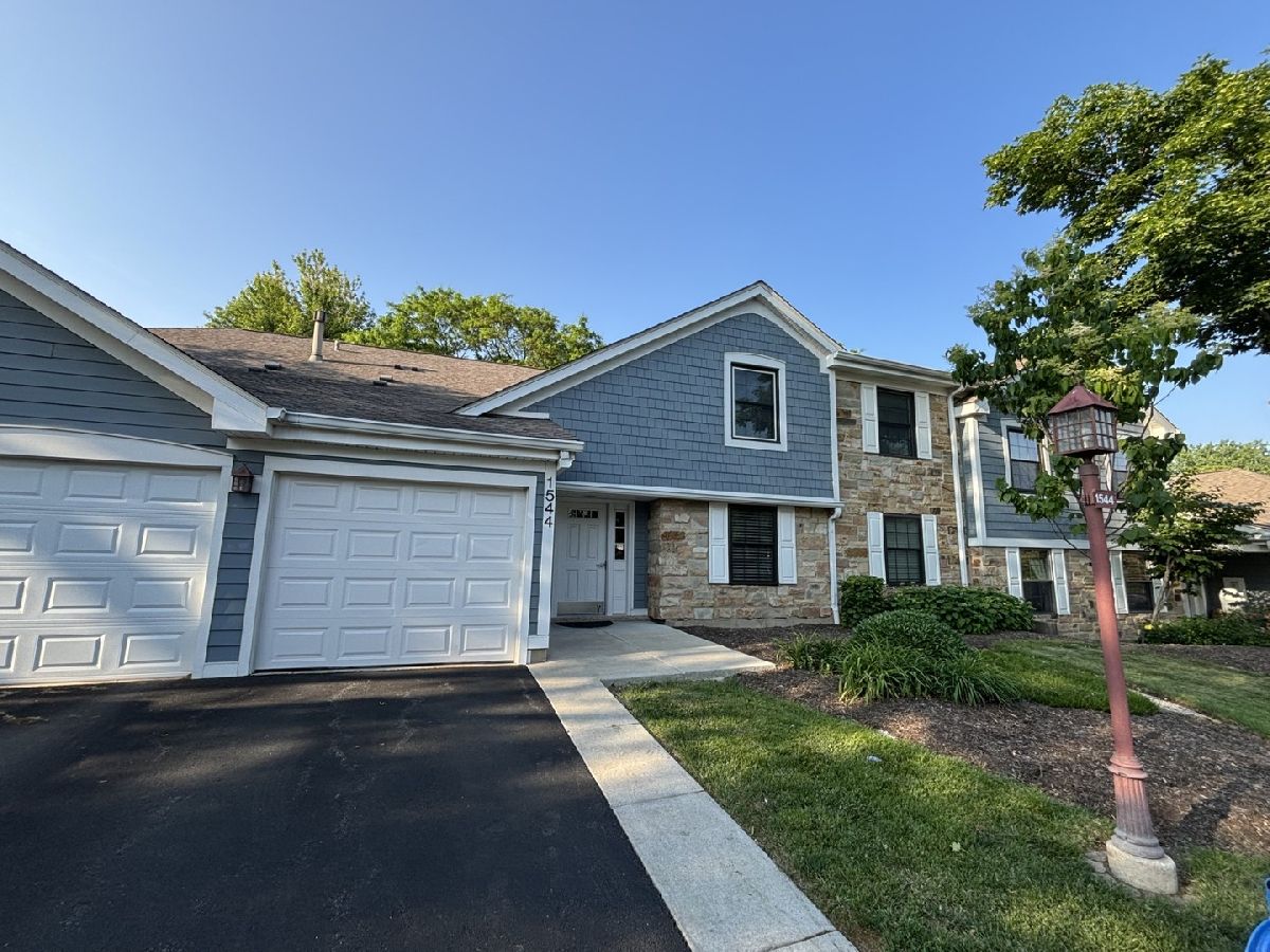 Condos & Townhomes For Rent Lexington Green Schaumburg Illinois, 1544 Williamsburg
