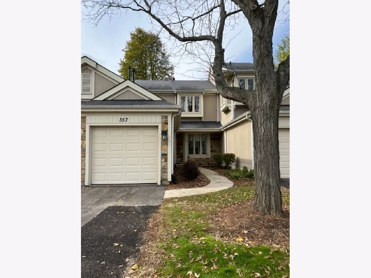Townhomes For Rent Park East Deerfield Illinois, 357 Kildeer