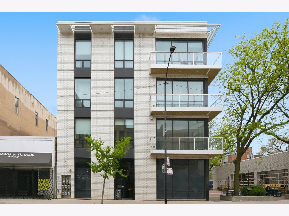 Condos & Townhomes & Homes For Sale Wicker Park Chicago Illinois, 1258 Milwaukee Avenue