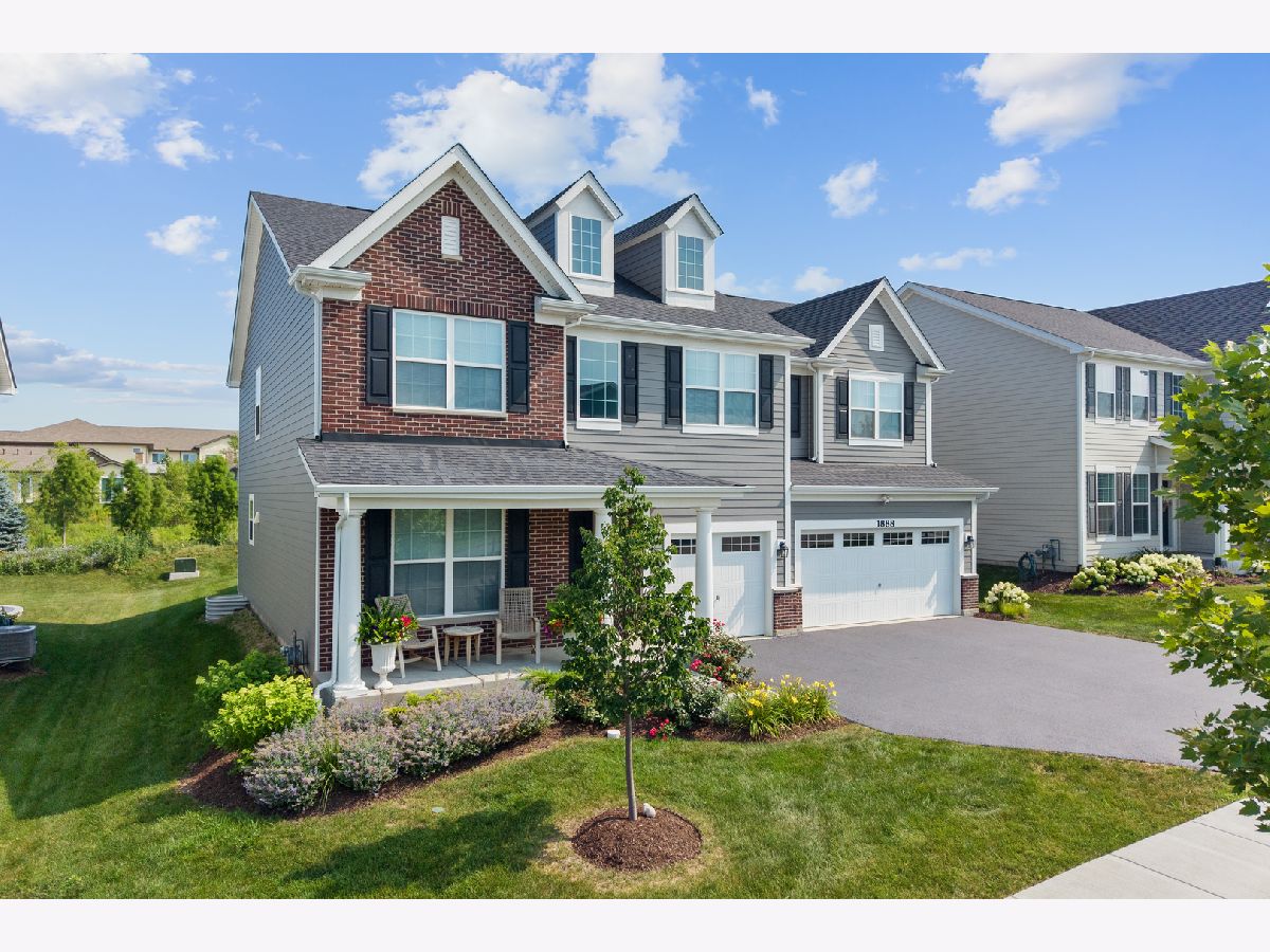  For Sale South Elgin Illinois, 1888 Sagebrook Drive