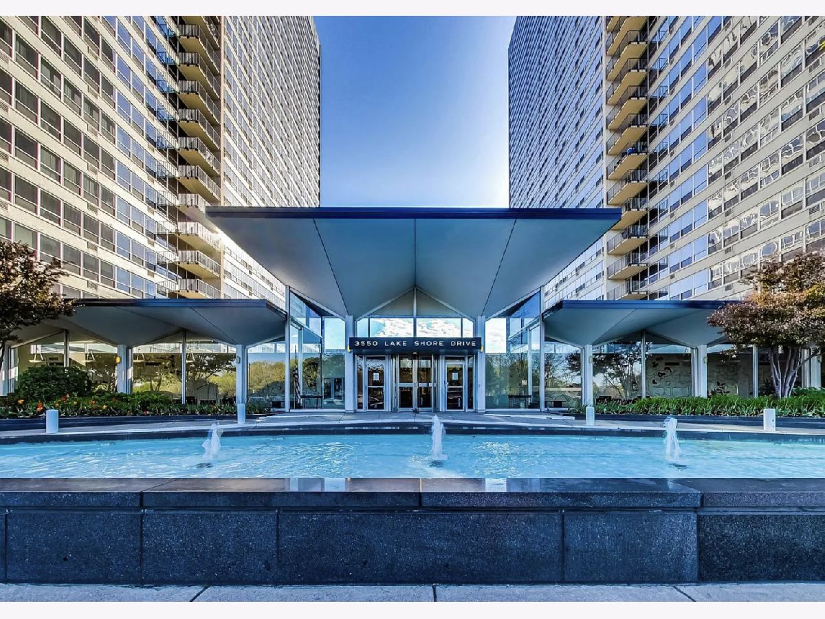  For Sale Chicago Illinois, 3550 Lake Shore Drive