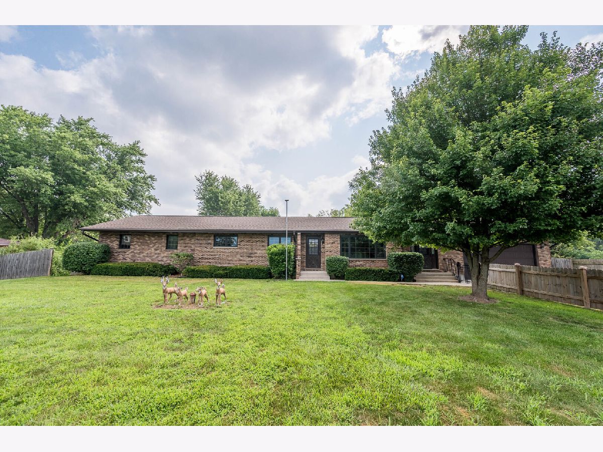  For Sale Beach Park Illinois, 40657 Cornell Street