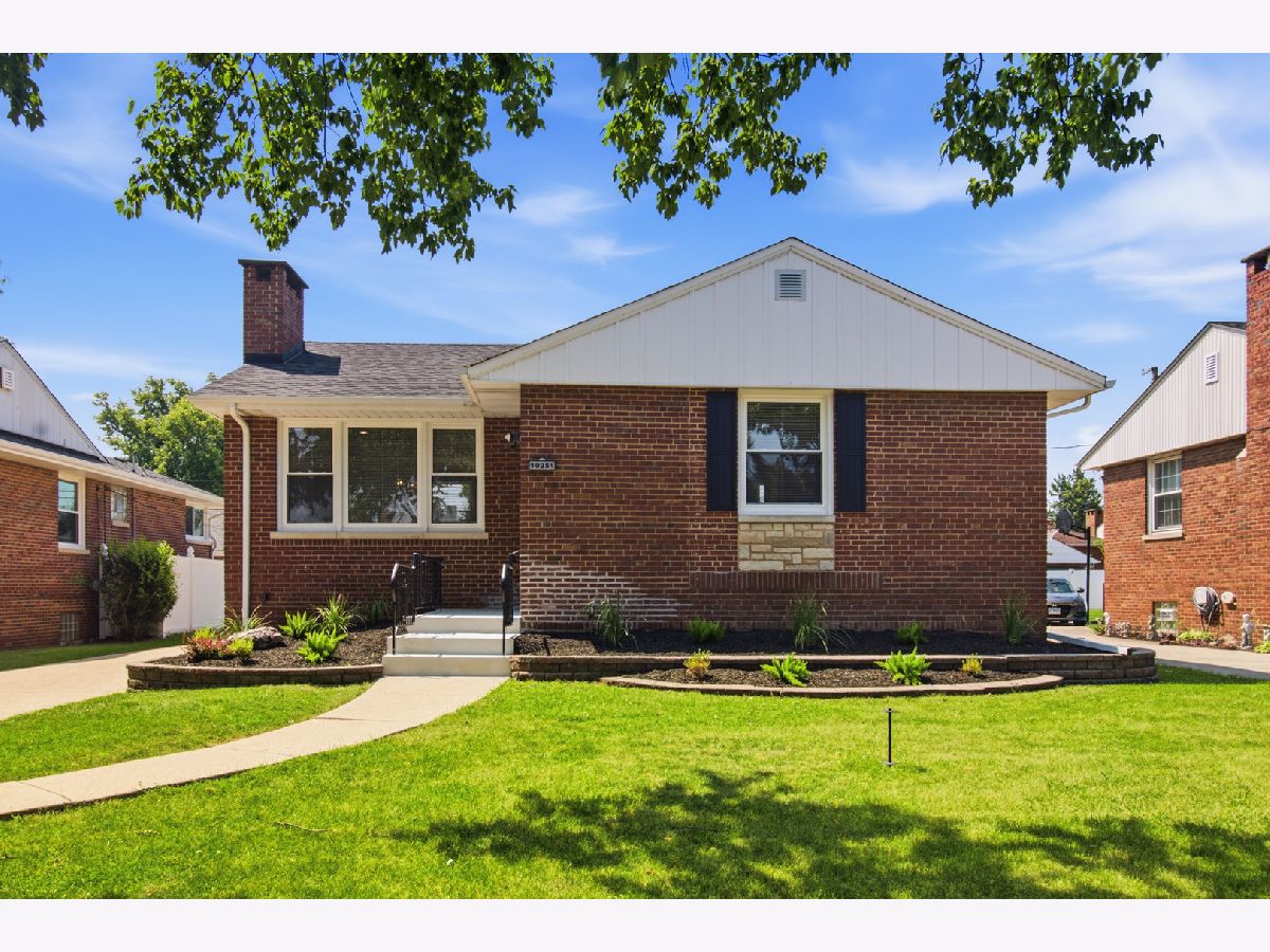  For Sale Westchester Illinois, 10251 Kent Street