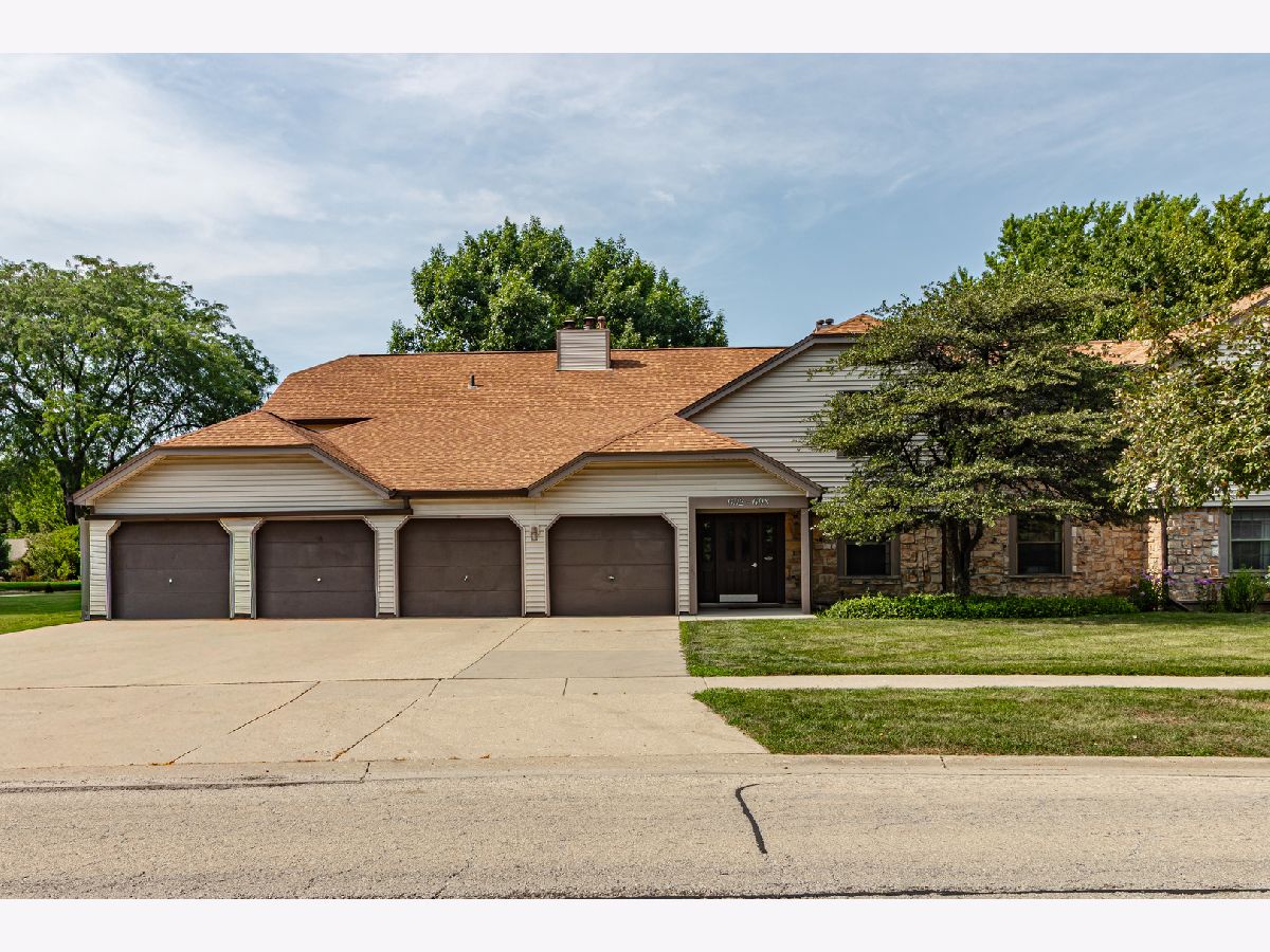 Condominiums For Sale Chatham Buffalo Grove Illinois, 692 Hapsfield Lane