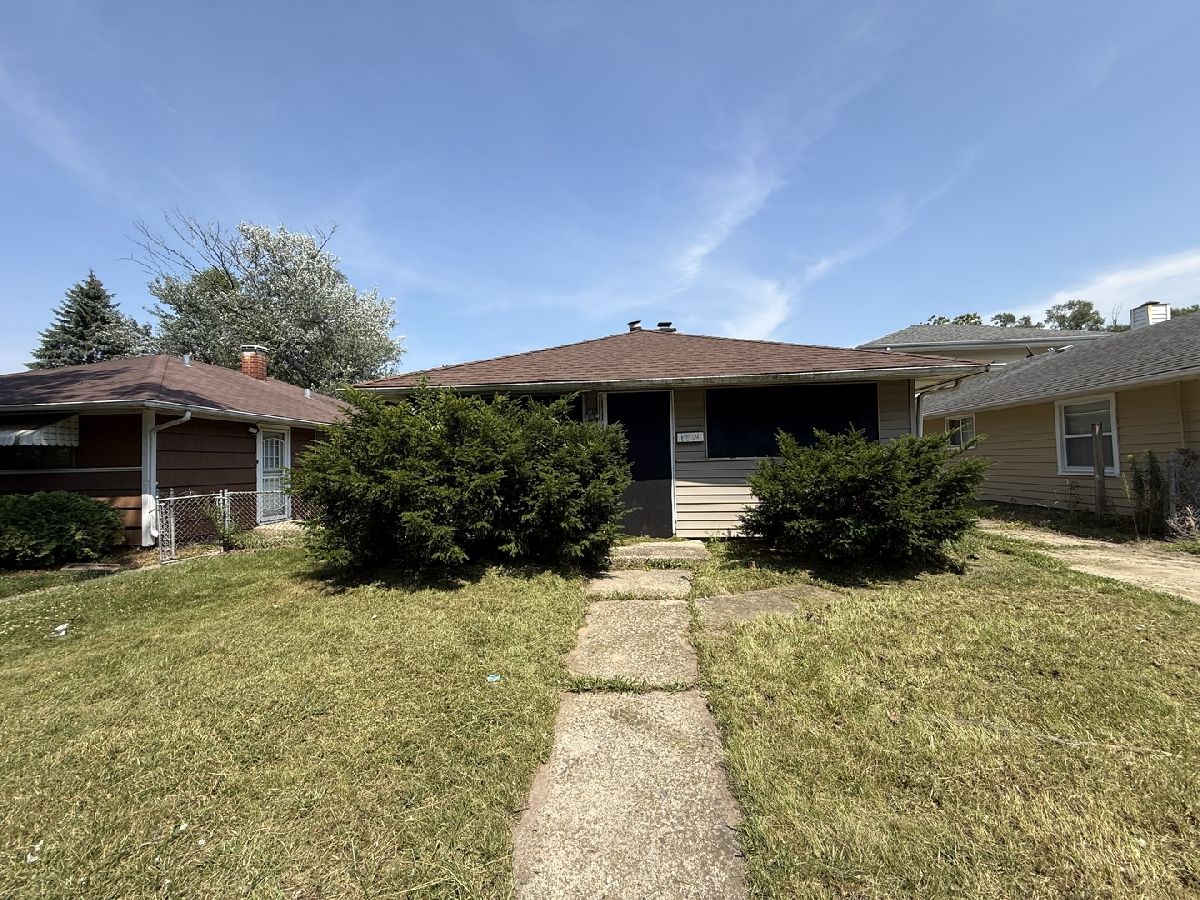  For Sale Dolton Illinois, 14737 Ellis Avenue