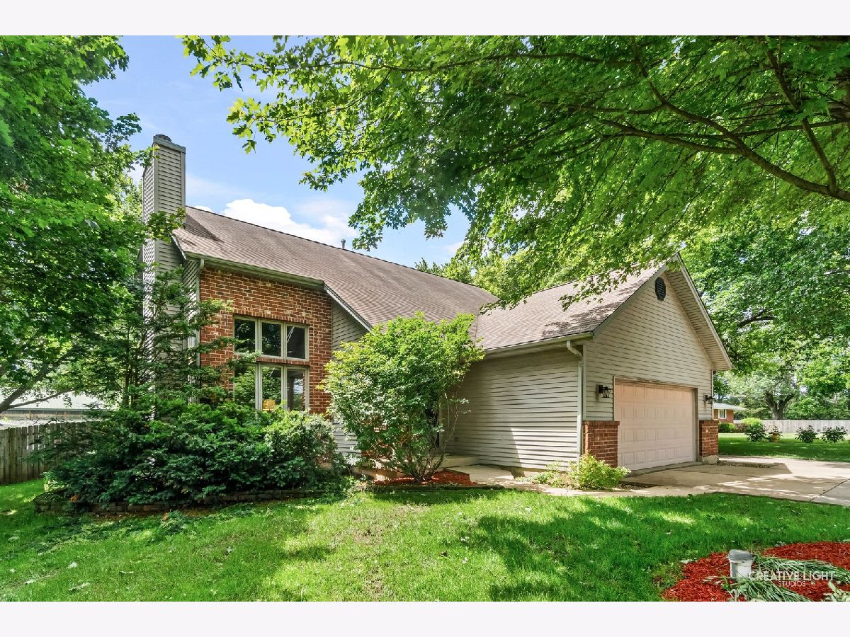  For Sale Elgin Illinois, 37W907 Bowes Road