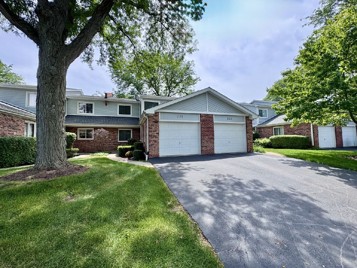 Townhomes For Sale Golfview Commons Palatine Illinois, 221 Golfview Terrace
