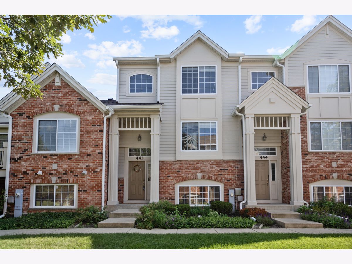  For Sale Elgin Illinois, 442 Churchill Drive
