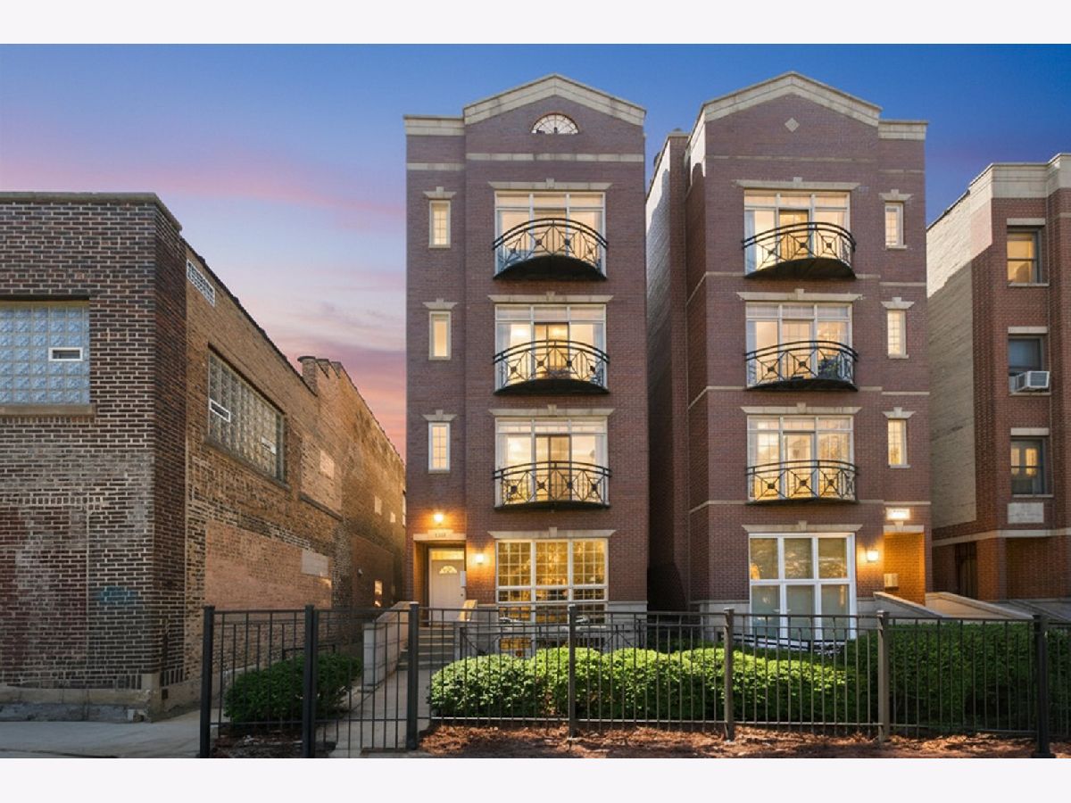  For Sale Chicago Illinois, 2623 Belmont Avenue