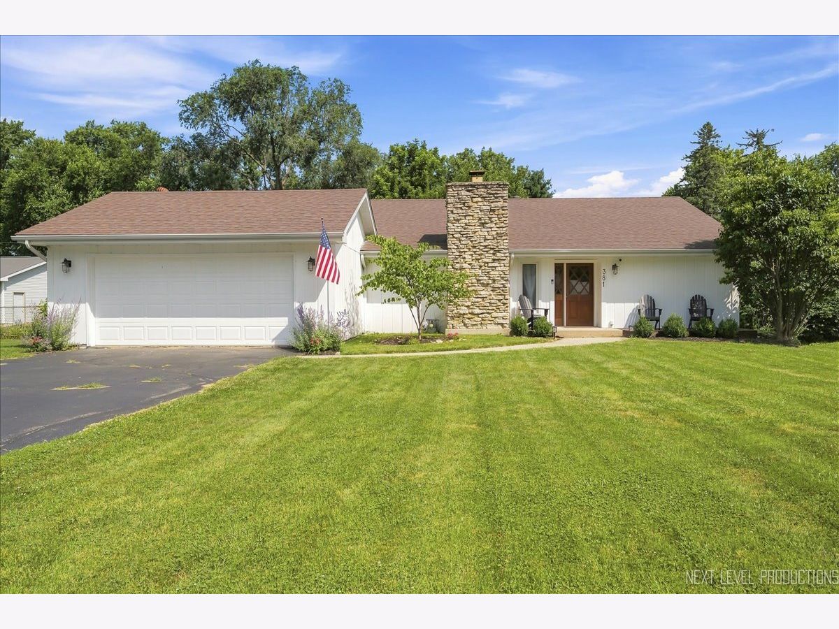  For Sale Batavia Illinois, 381 Orion Road