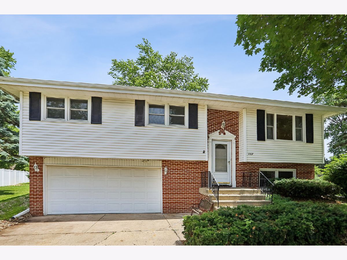  For Sale Joliet Illinois, 3207 Indian Wood Lane