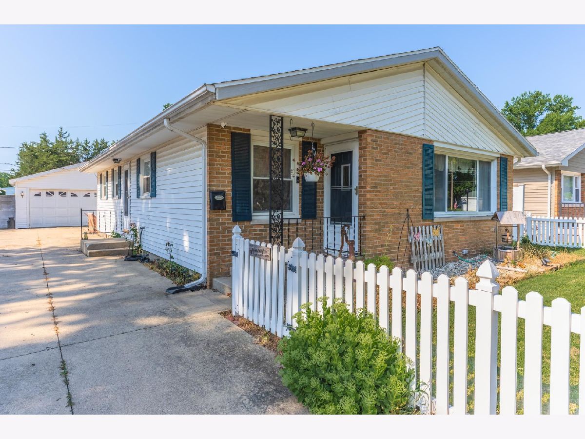  For Sale Pontiac Illinois, 908 Chestnut Street