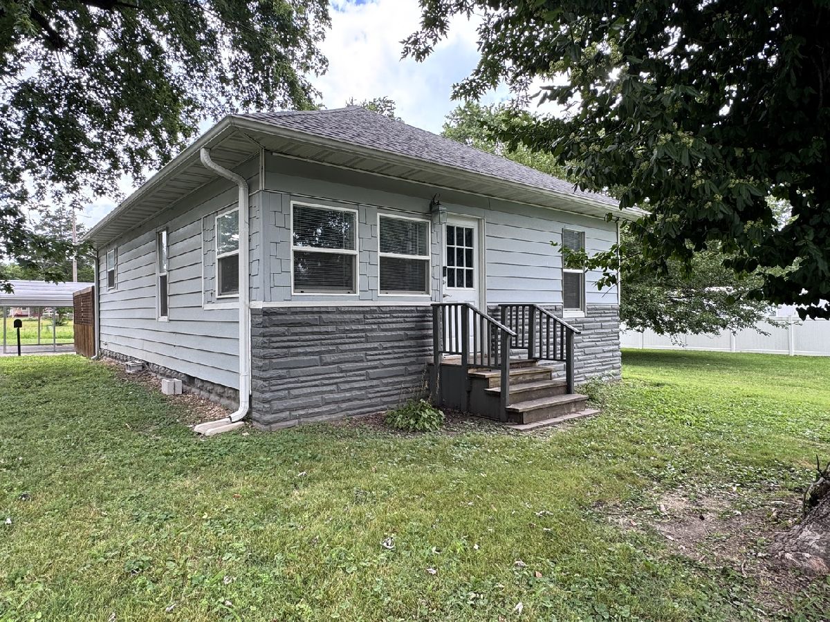  For Sale Centralia Illinois, 450 Bicknell