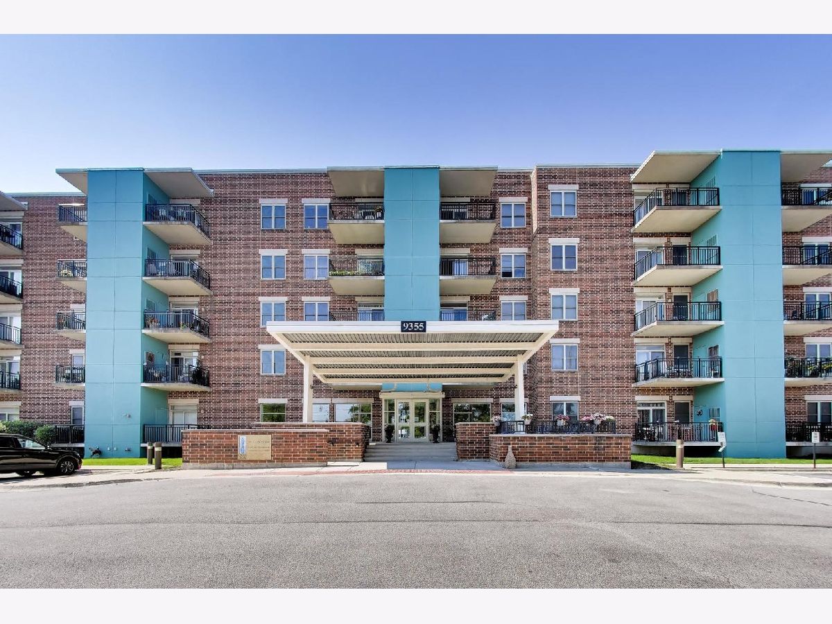  For Sale Schiller Park Illinois, 9355 Irving Park Road