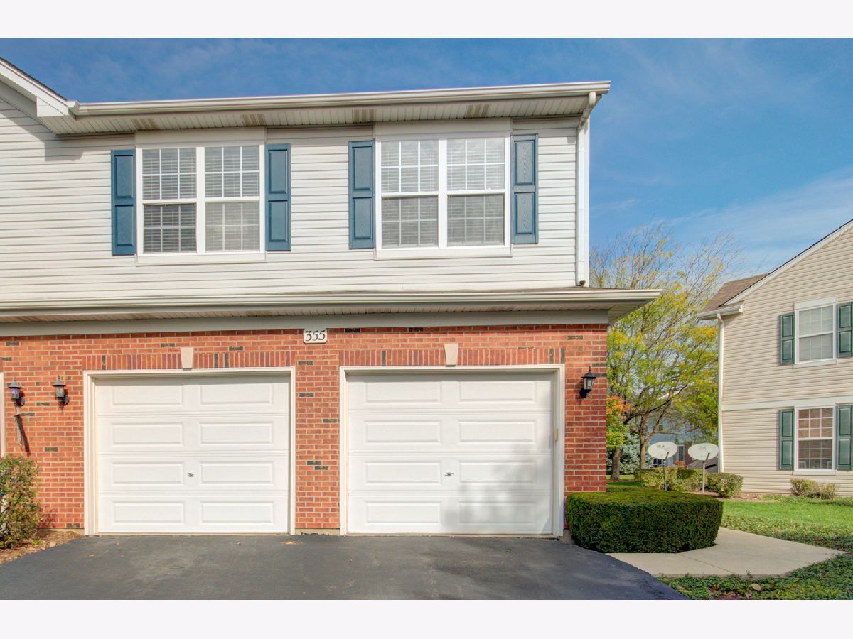 For Rent Oswego Illinois, 355 Grape Vine