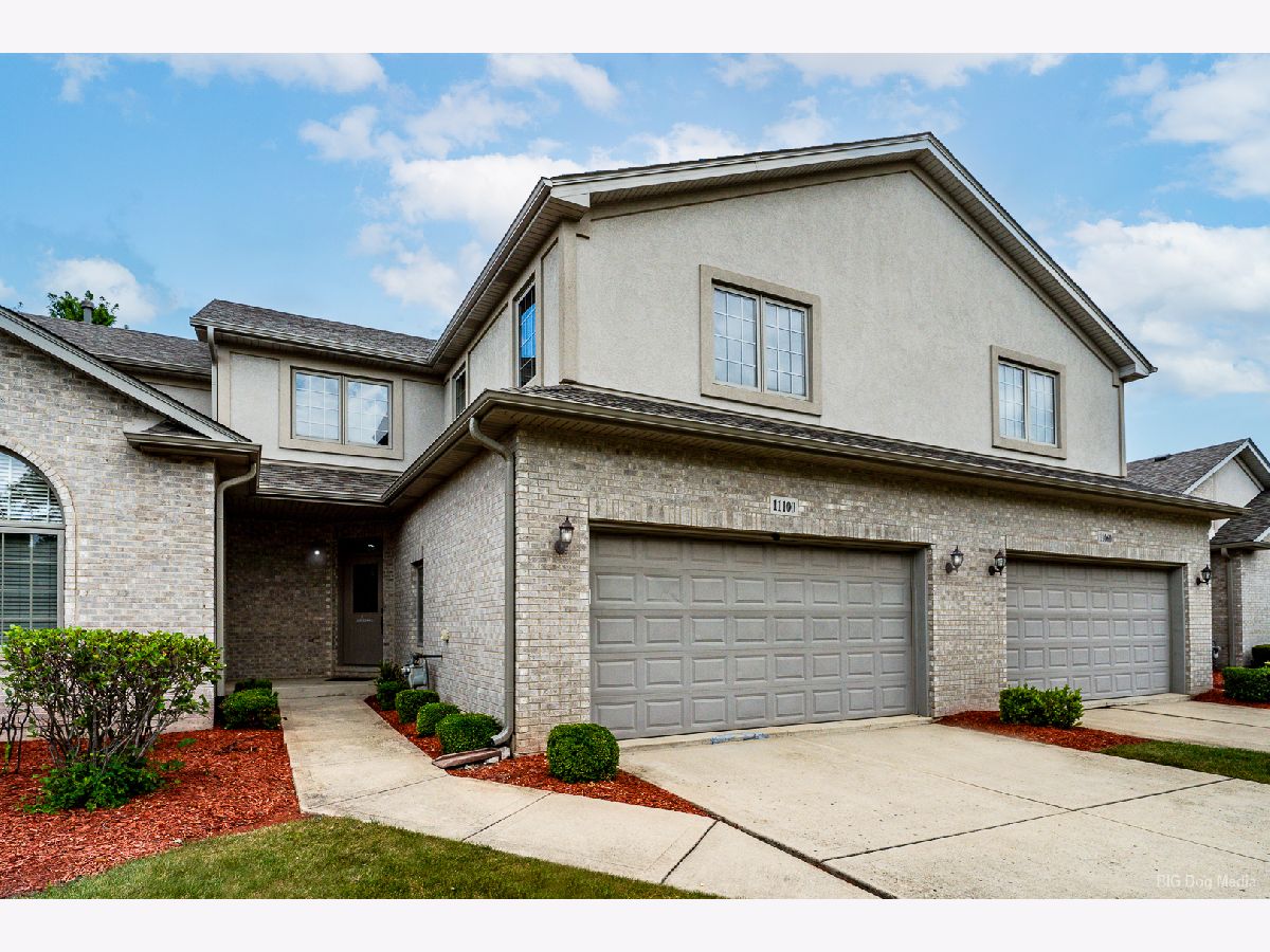  For Sale Orland Park Illinois, 11100 Karen Drive