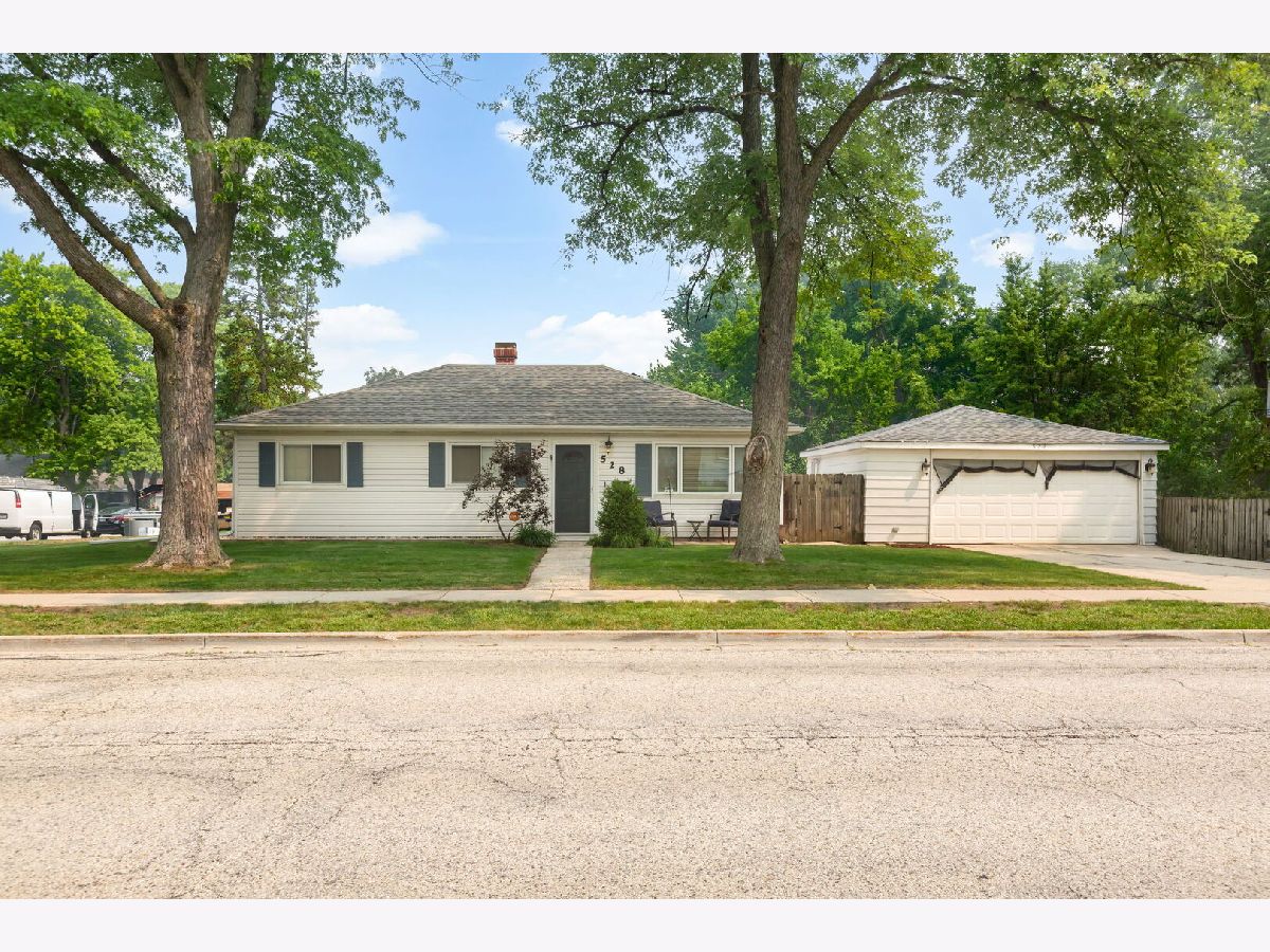  For Sale Mundelein Illinois, 528 Crystal Street