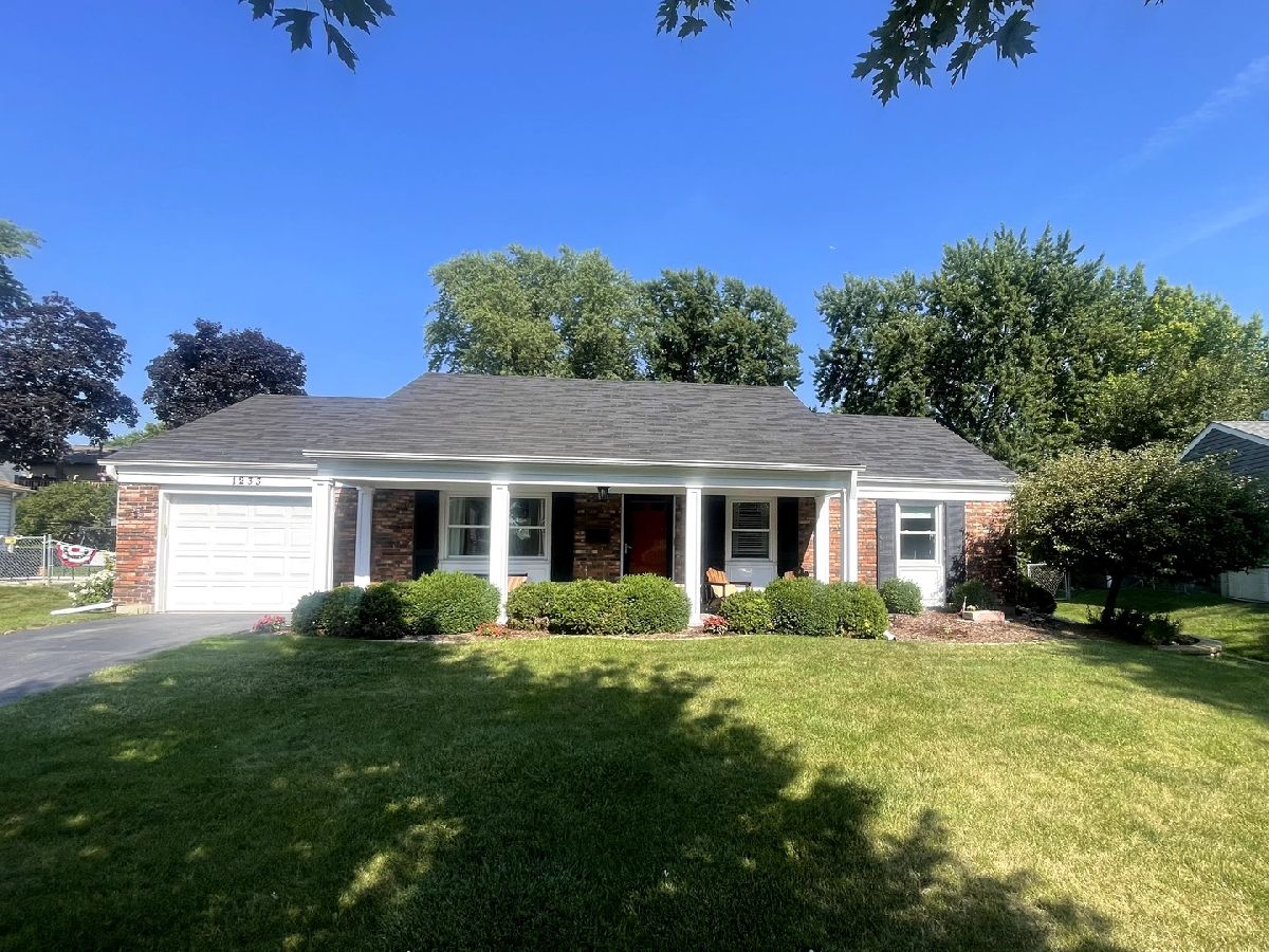  For Sale Schaumburg Illinois, 1233 Allison Lane