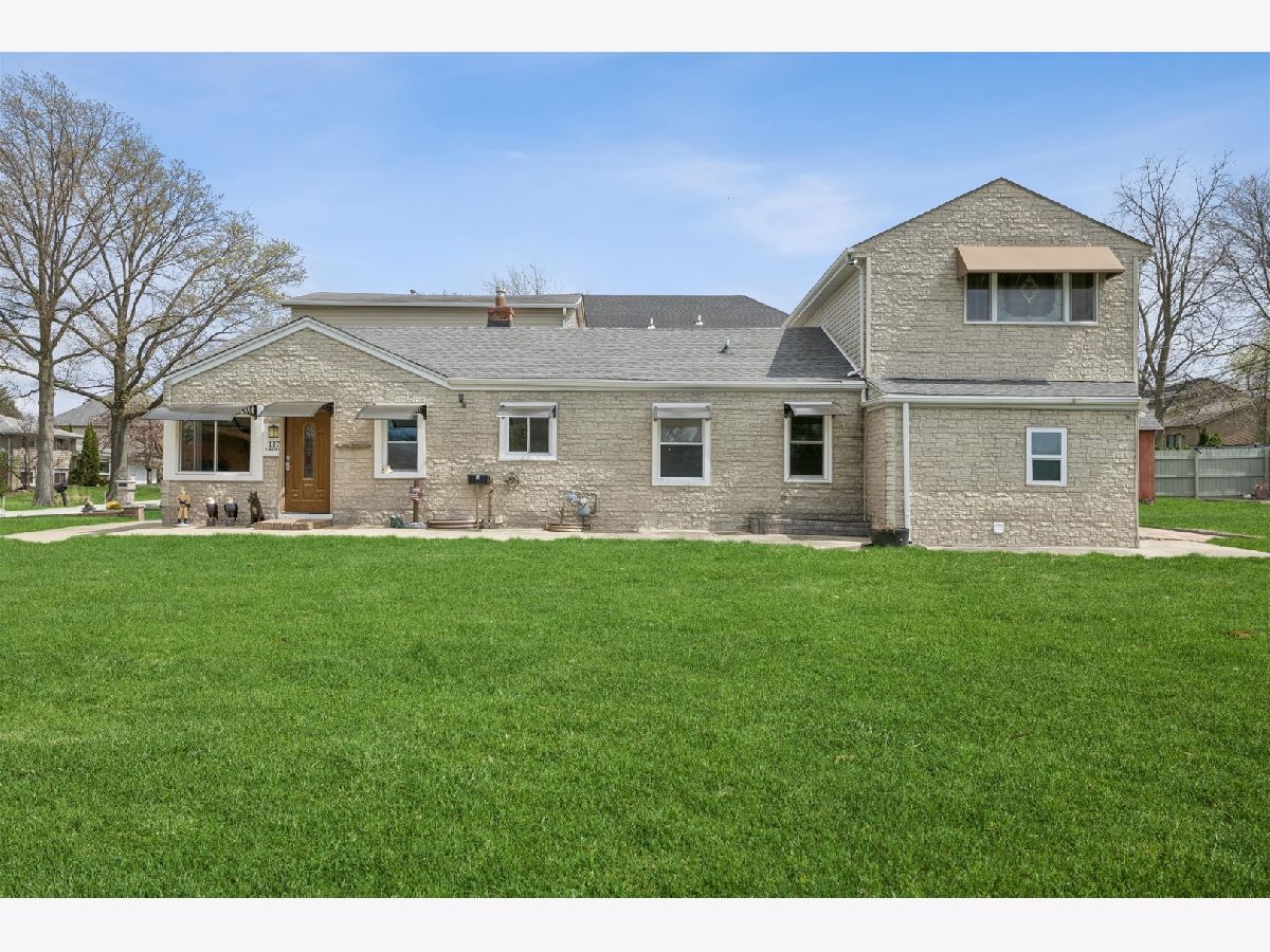 For Sale Willowbrook Illinois, 117 Sunrise Avenue