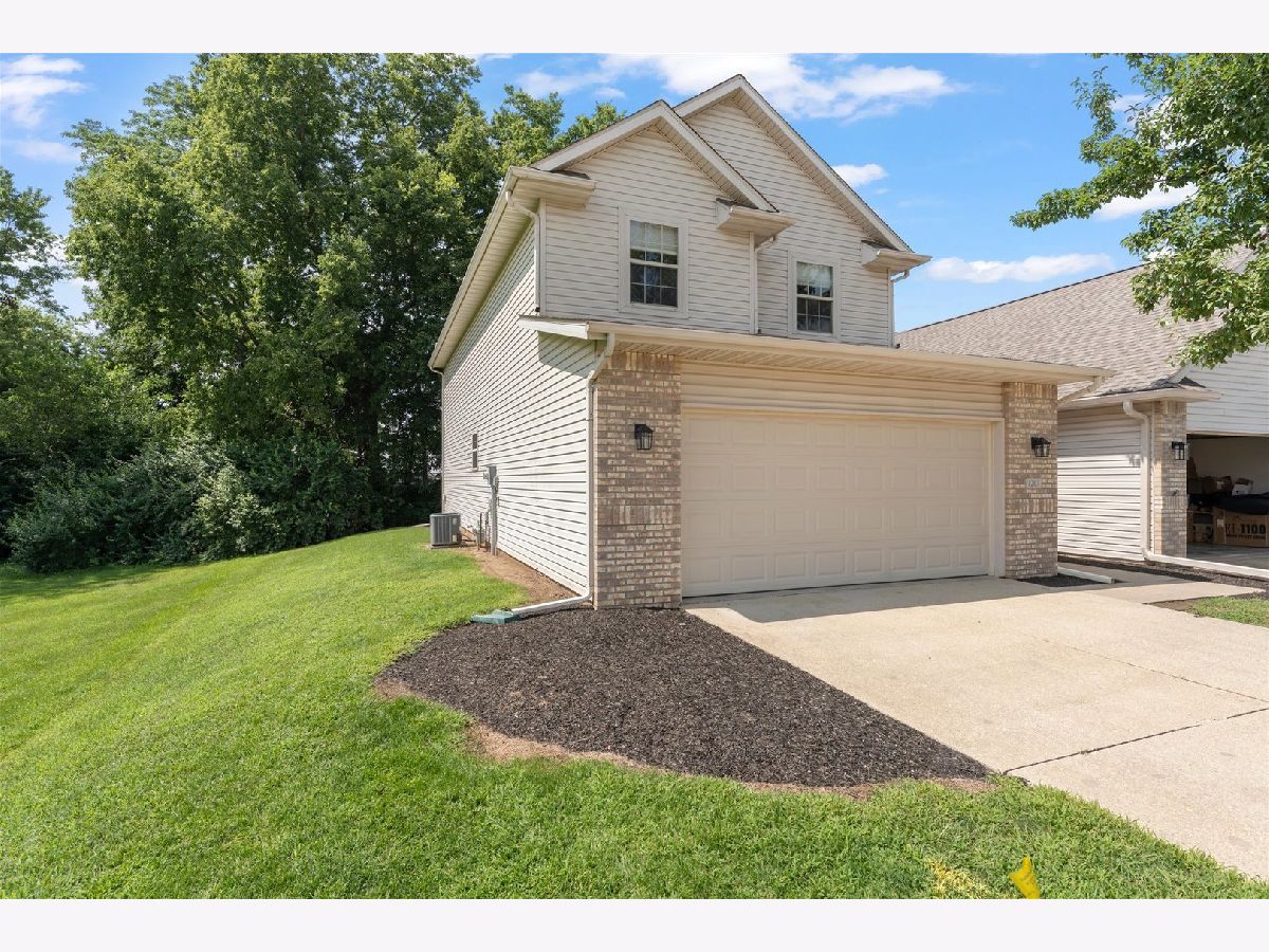  For Sale Mahomet Illinois, 1203 Windwood Lane