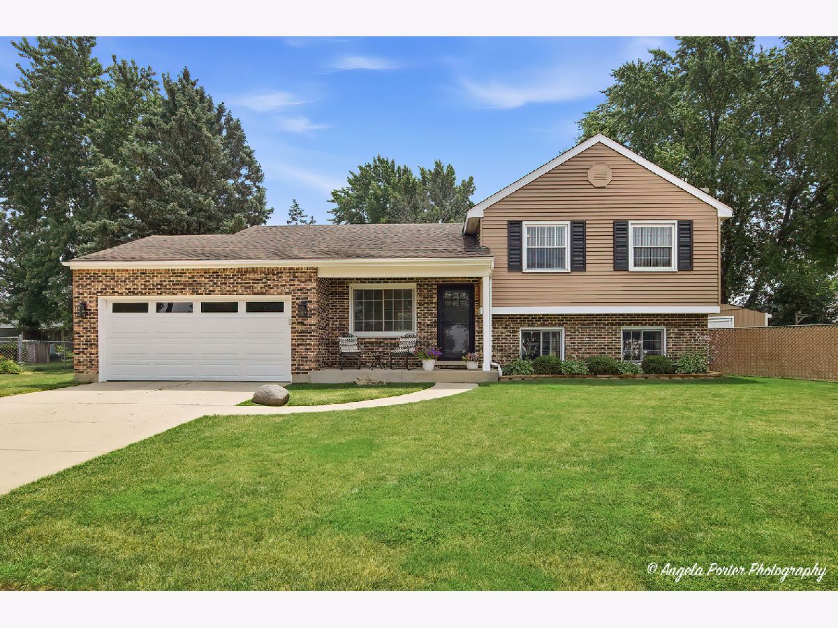  For Sale Mchenry Illinois, 3611 Drake Court