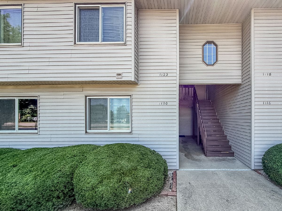  For Sale Champaign Illinois, 1120 Kara Drive