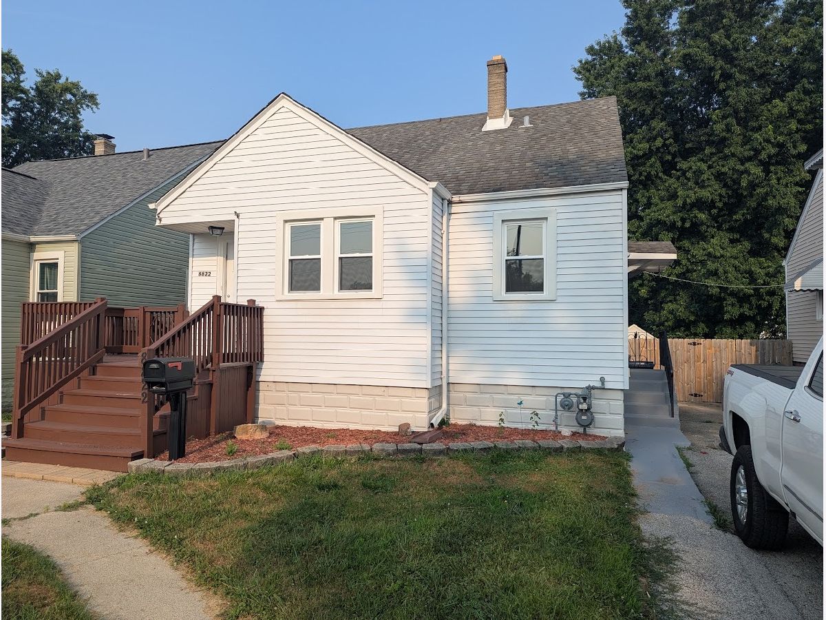  For Sale Evergreen Park Illinois, 8822 California Avenue