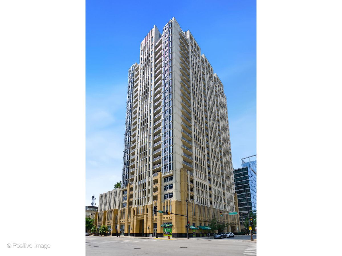  Rented Chicago Illinois, 1400 Michigan