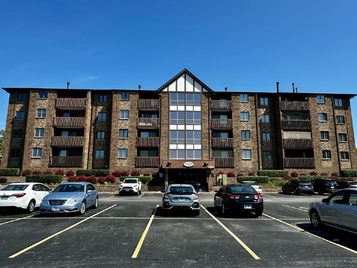  For Sale Oak Lawn Illinois, 10420 Circle Drive