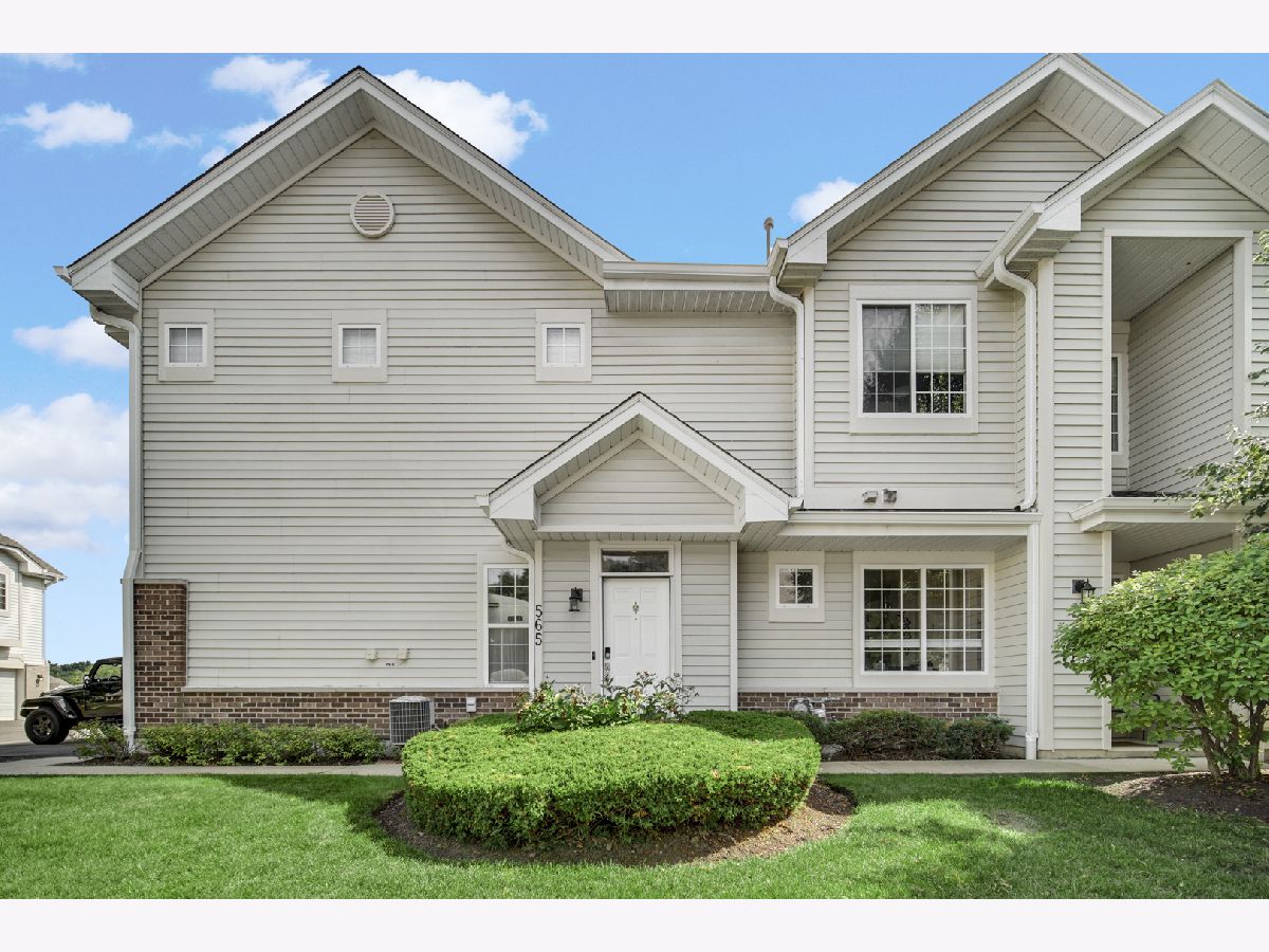  For Sale Fox Lake Illinois, 565 Blue Springs Drive