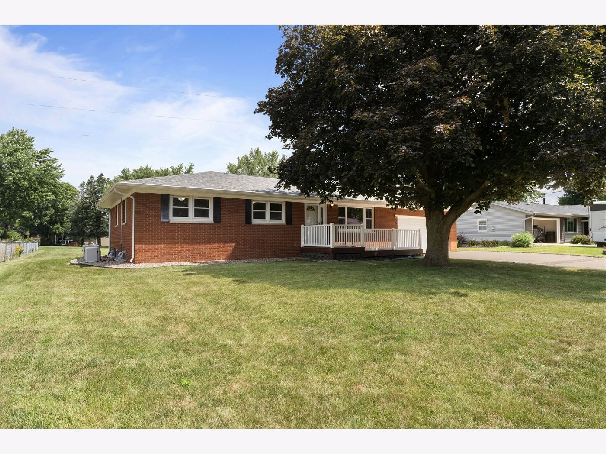  For Sale Coal Valley Illinois, 58 Douglas Drive
