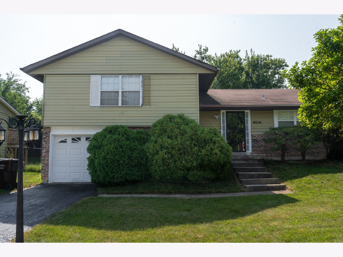  For Sale Hazel Crest Illinois, 18002 Chantilly Lane