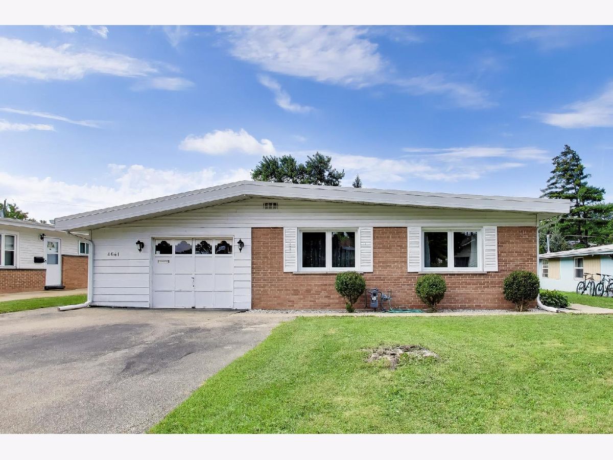  For Rent Glenview Illinois, 4641 Locust