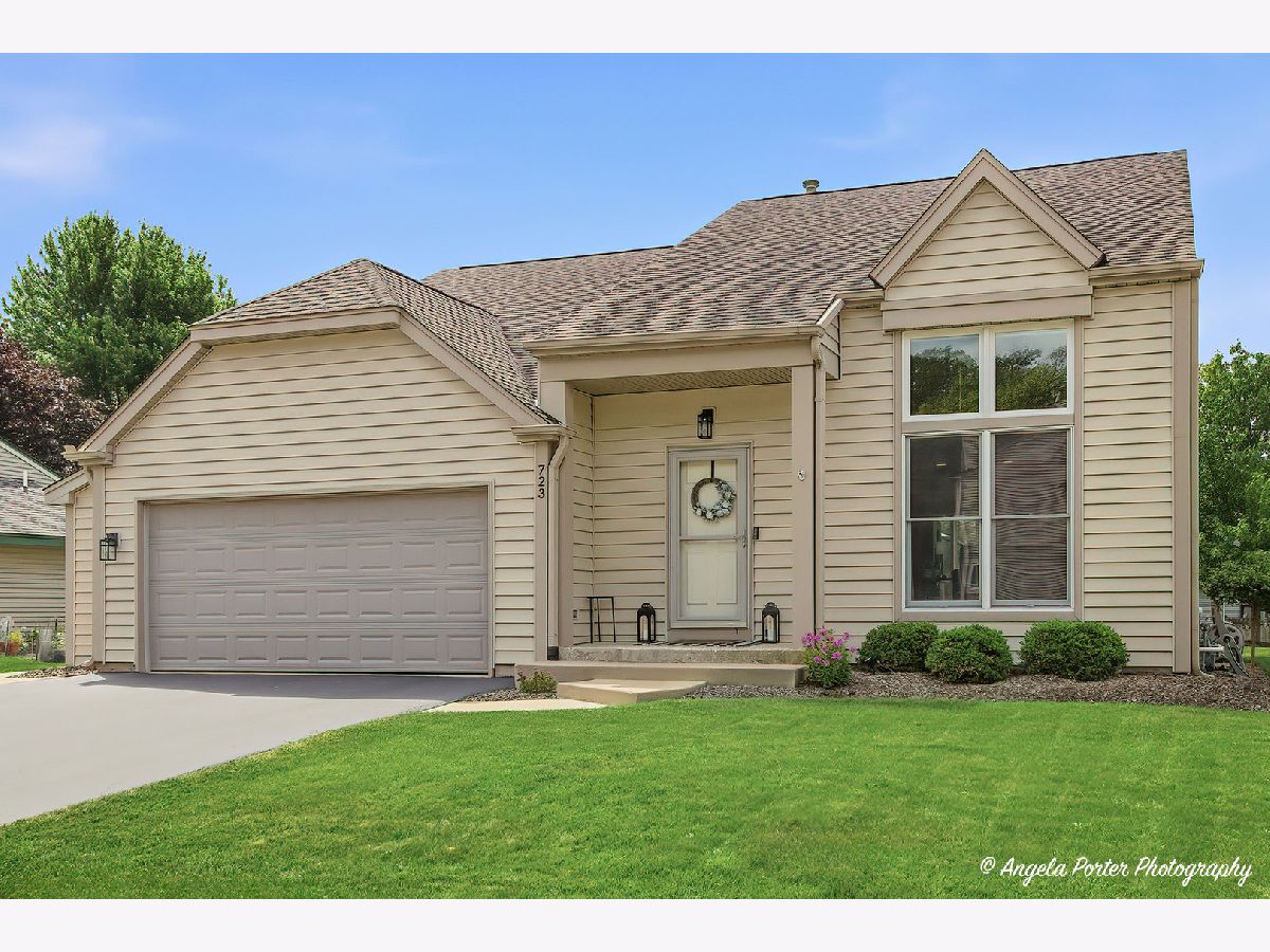  For Sale Lake Zurich Illinois, 723 Edelweiss Drive