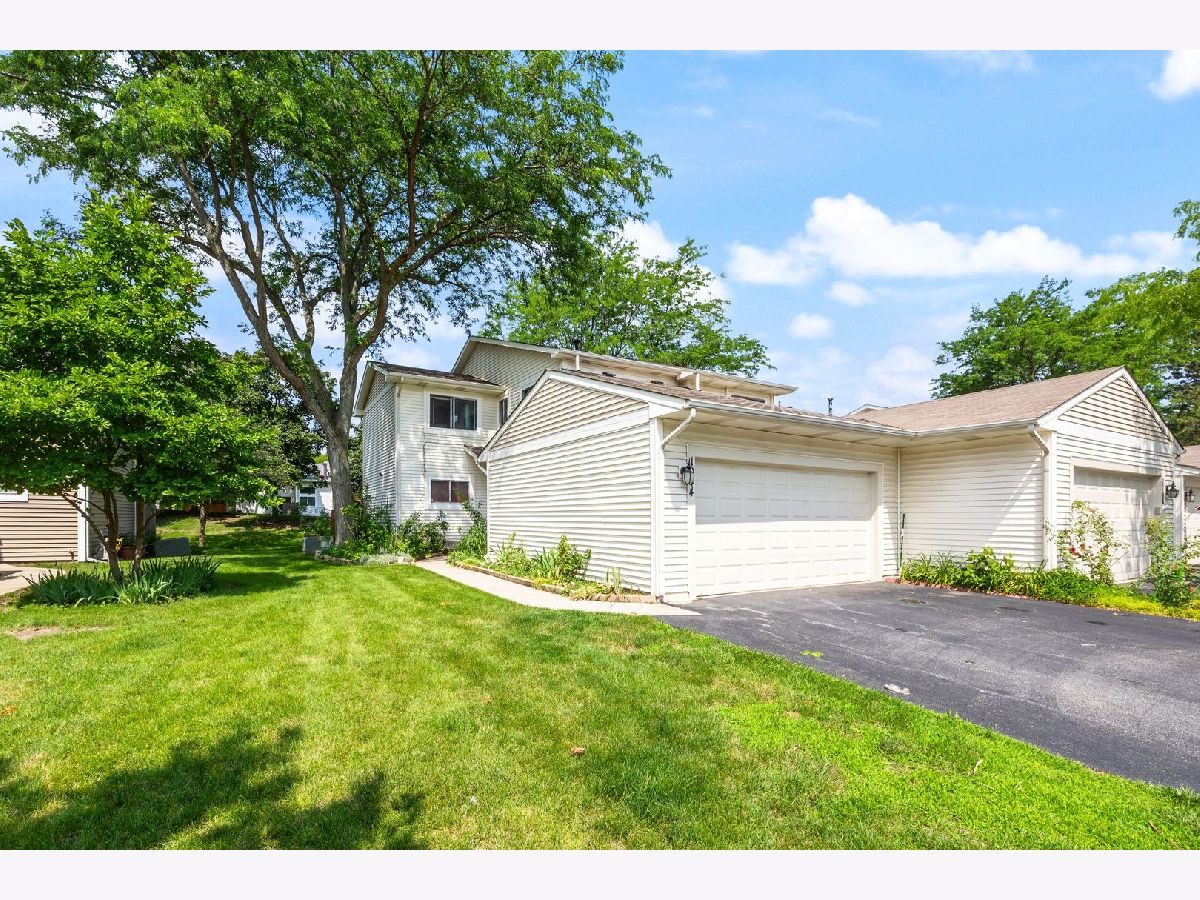  For Sale Vernon Hills Illinois, 1044 Cumberland Court