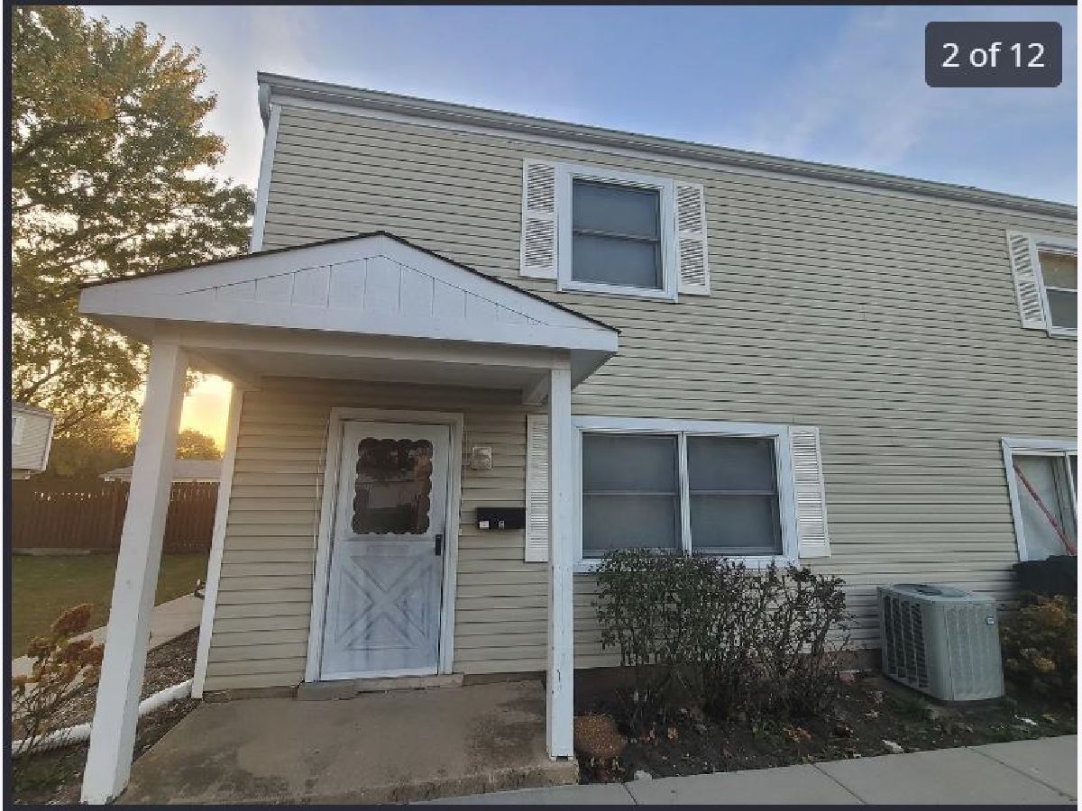  For Rent Bartlett Illinois, 189 Robert