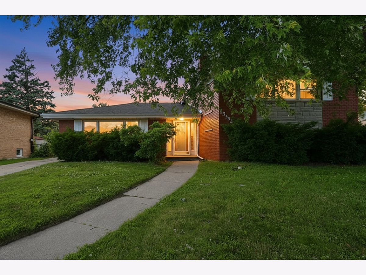  For Sale South Holland Illinois, 15342 Dobson Avenue