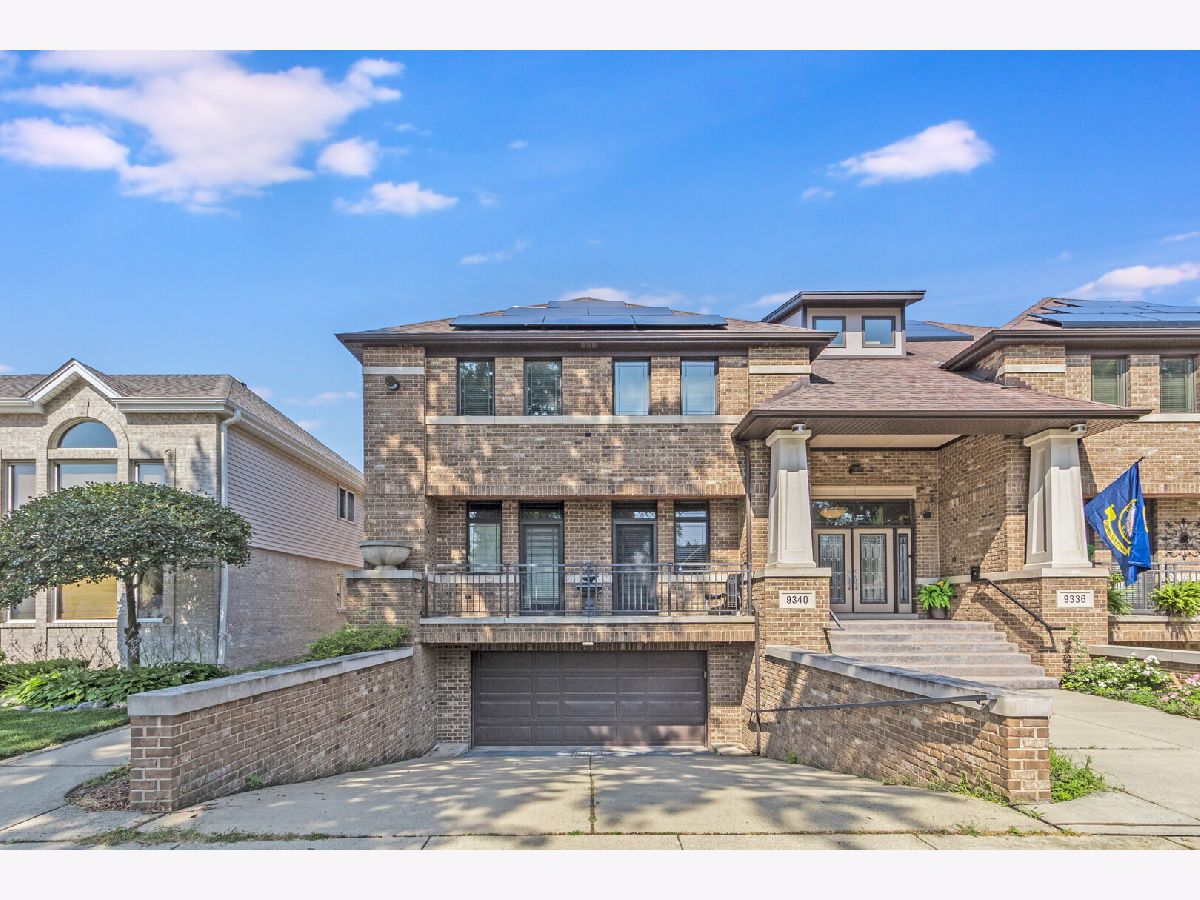  For Sale Evergreen Park Illinois, 9340 Clifton Park Avenue