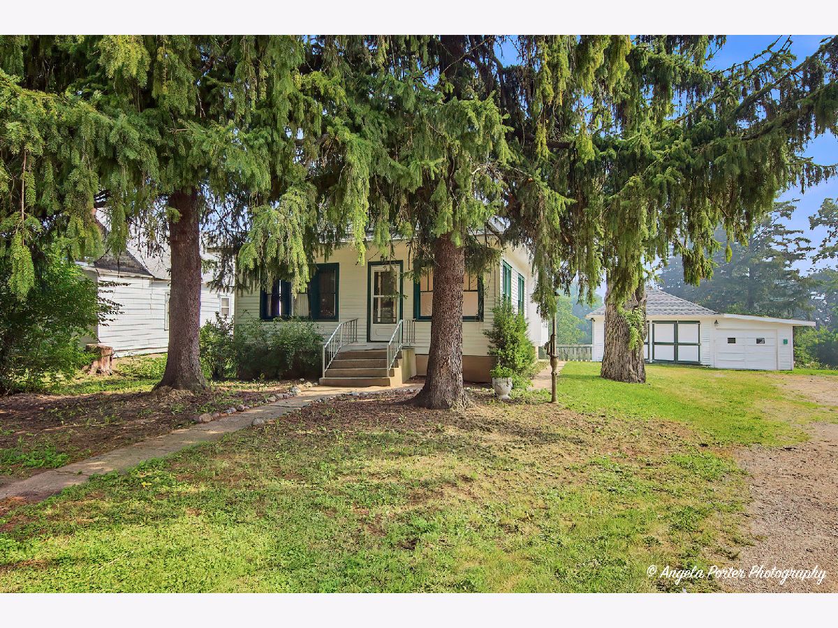  For Sale Woodstock Illinois, 824 Washington Street