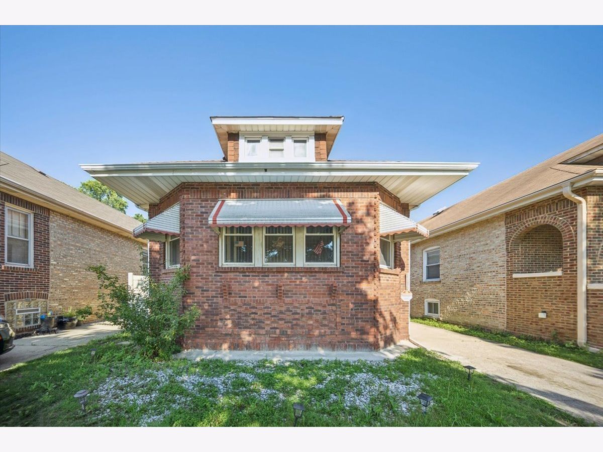  For Sale Maywood Illinois, 1637 10th Avenue